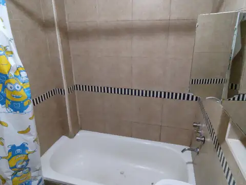 Depto Tipo Casa 2 ambientes con 1 baño