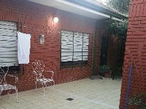 Casa  en Venta ubicado en Quilmes Oeste, Quilmes, G.B.A. Zona Sur - SVN0629_LP584417_1