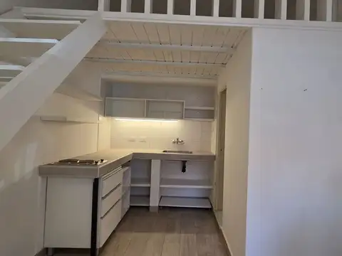 Depto Tipo Casa en Venta 32 años