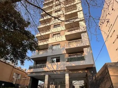 Departamento en  venta de 2 ambientes con cochera Lomas de Zamora este