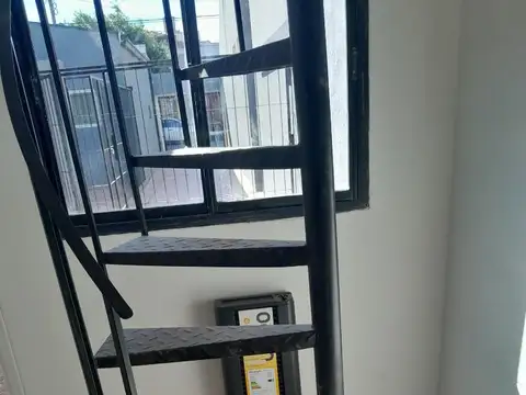 Depto Tipo Casa en Venta de 2 ambientes