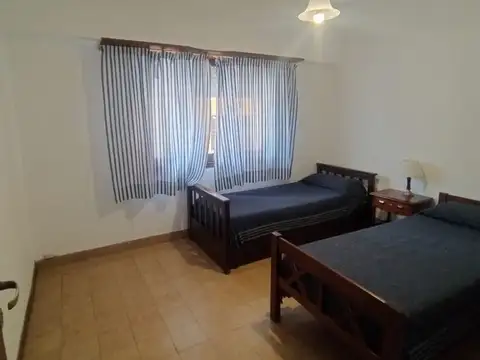 Casa en Alquiler Temporal con 1 cochera