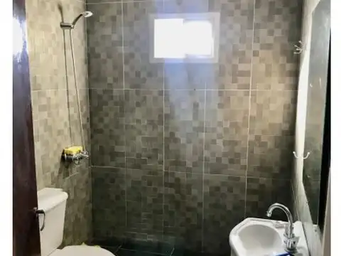 Casa 7 ambientes con 3 baños