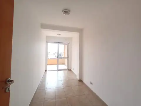 Departamento en Alquiler en Villa Luzuriaga, $ 820.000