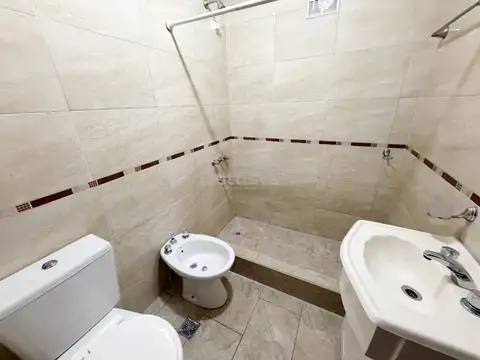 SARRATEA 100, Piso 2