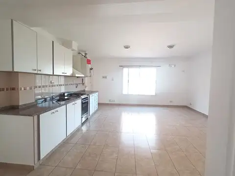 SARRATEA 100, Piso 2
