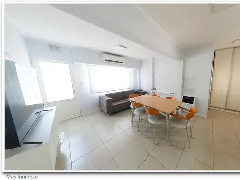 Hermoso PH de 3 ambientes c/ amplia Terraza propia + Quincho/Playroom