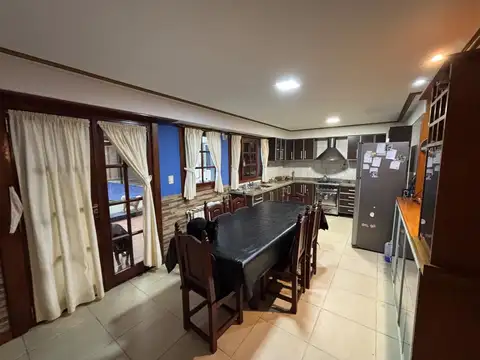 Casa en Venta en Barrio Aeroparque, USD 185.000