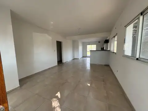Casa en Alquiler al Este