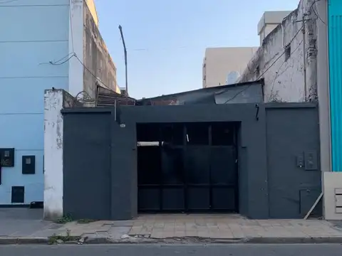 COCHERA MENSUAL EN ALQUILER  - CRISOSTOMO AL 100