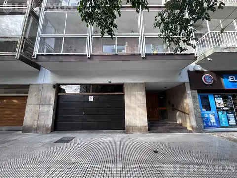 Avenida José María Moreno 700