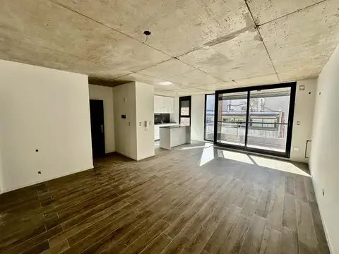 Semipiso enorme al frente