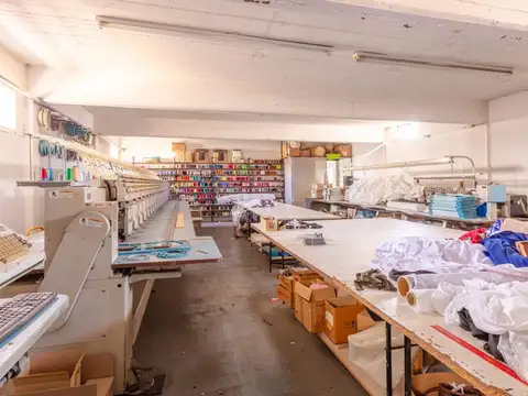 Galpon en Venta 64 años