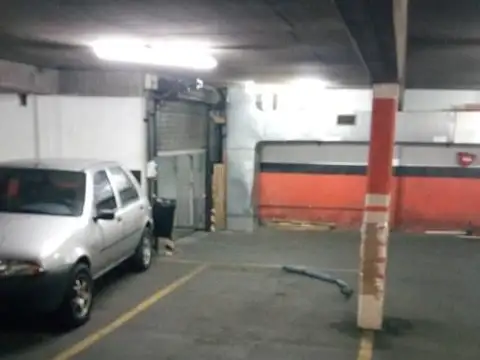 Avenida Hipólito Yrigoyen 2100