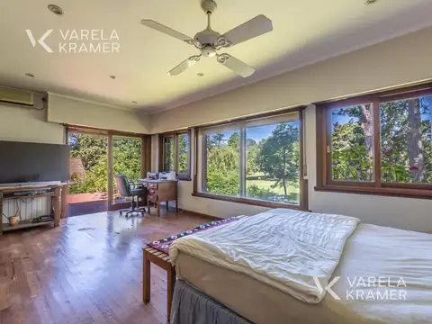 Casa 7 ambientes con 3 baños