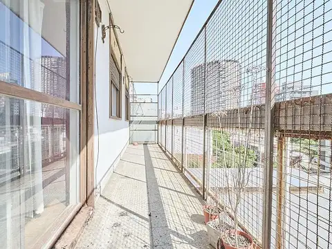 Departamento 4 ambientes Luminoso Dependencias Lavadero balcon Cochera en Palermo