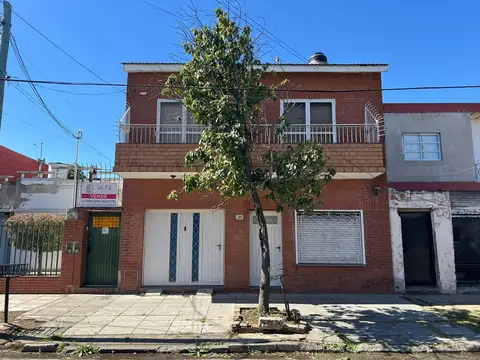 Depto Tipo Casa en Venta de 4 ambientes