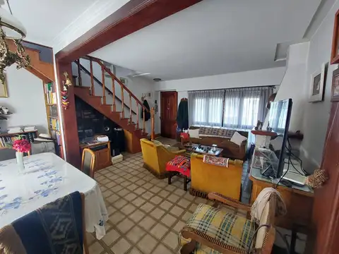 Casa 4 ambientes con 1 baño