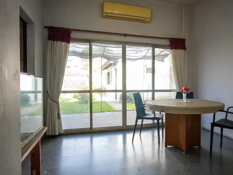 Casa en Venta en Haedo Sur, USD 114.000