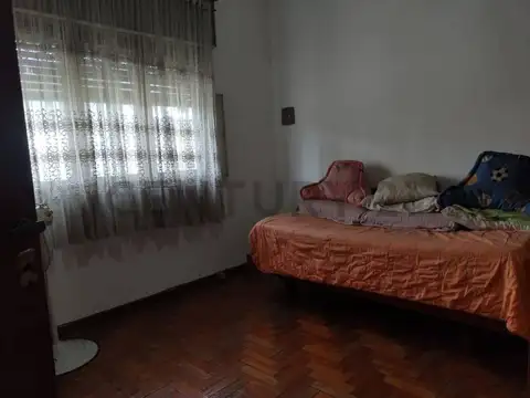 122 e/ 37 y 38 200, Piso 0