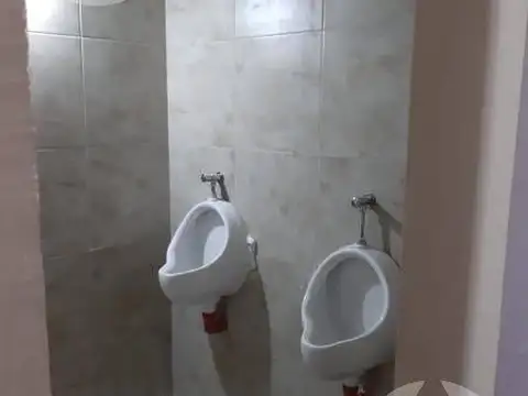 Local en Venta en 9 de Abril, USD 230.000