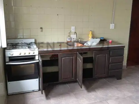 Casa en Alquiler en La Plata, $ 450.000