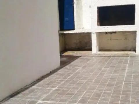 Casas en venta - 3 Dormitorios 2 Baños - Aguas Verdes