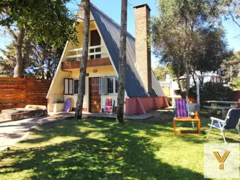 Casas en venta - 3 Dormitorios 2 Baños - Aguas Verdes