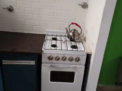 Depto Tipo Casa 2 ambientes con 1 baño