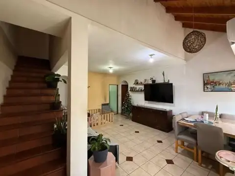 Depto Tipo Casa en Venta de 2 dormitorios