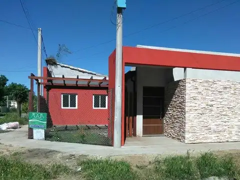 Casa 3 ambientes con 1 baño