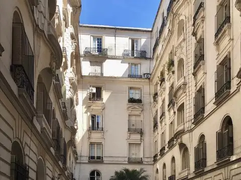 DUEÑO VENDE |  RETASADO - DEPARTAMENTO DE CATEGORÍA EN EL PALACIO DE LOS PATOS  UGARTECHE 3050 CABA