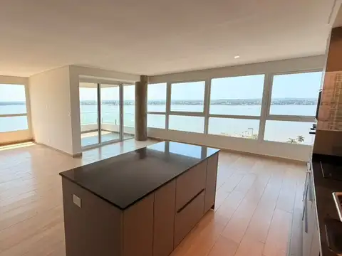 Departamento en Alquiler de 4 ambientes