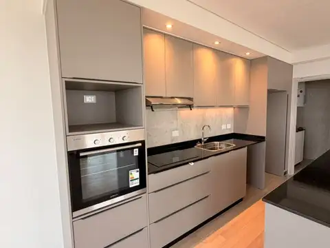 Departamento en Alquiler con 2 cocheras