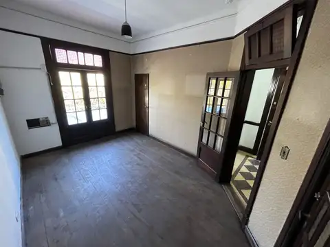 Oficina - Alquiler - Argentina, San Miguel - Av. Pres. Juan Domingo Perón 1155