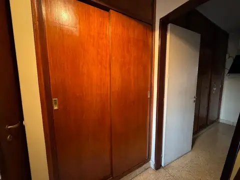 Departamento 5 ambientes con 2 baños
