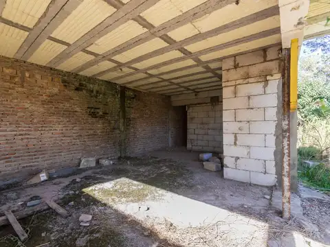 Casa 4 ambientes con 1 baño
