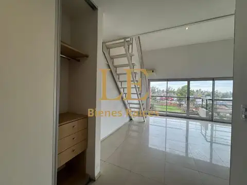 Departamento en Alquiler con 1 cocheras
