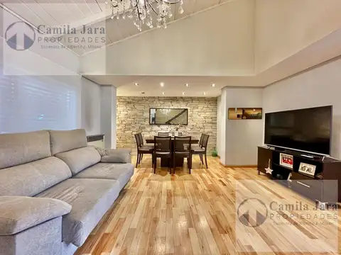 Casa en Venta en Castelar, USD 390.000