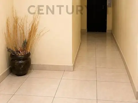 Presidente José Evaristo Uriburu 300, Piso 7