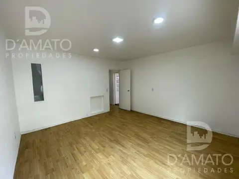 Casa en Alquiler en Villa Real, $ 2.300.000