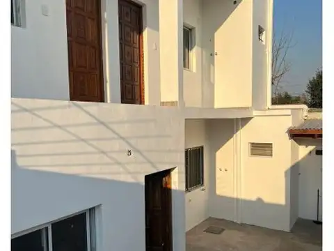Depto Tipo Casa en Alquiler de Monoambiente
