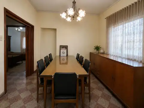 Casa 4 ambientes con 1 baño