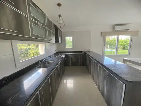 Casa  en Venta en Vistas, Puertos, Escobar