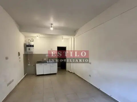 DONADO 2800, Piso PB