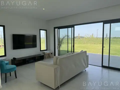 Casa en Alquiler al Noroeste