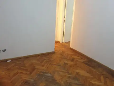 Departamento en Alquiler en Once, $ 600.000