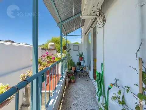 Venta impecable Departamento 3 ambientes con balcón en Belgrano