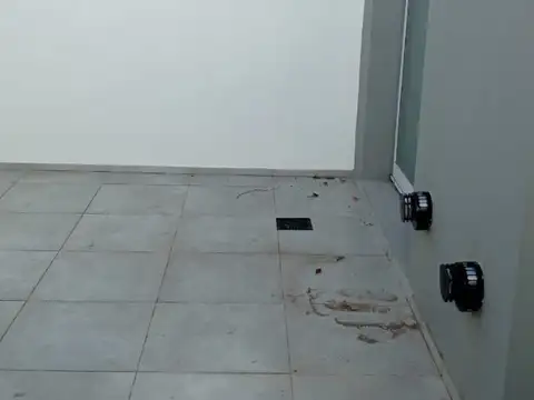 Cachimayo 1400, Piso PB