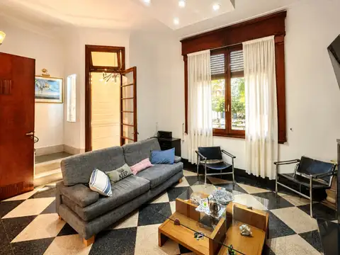 Casa en Venta con 1 cochera
